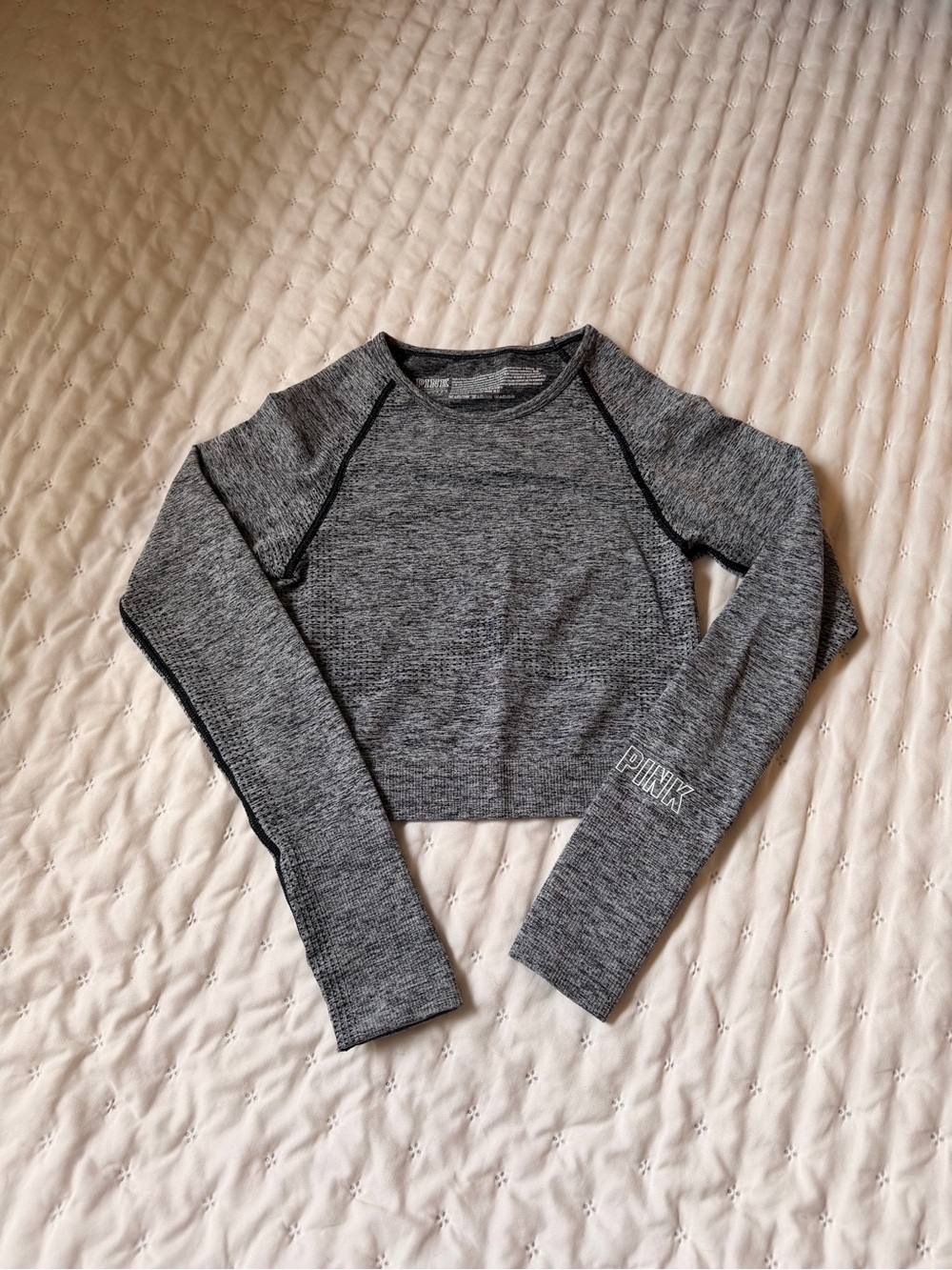 PINK Victoria's Secret Heather Gray Cropped Long-Sleeve Top